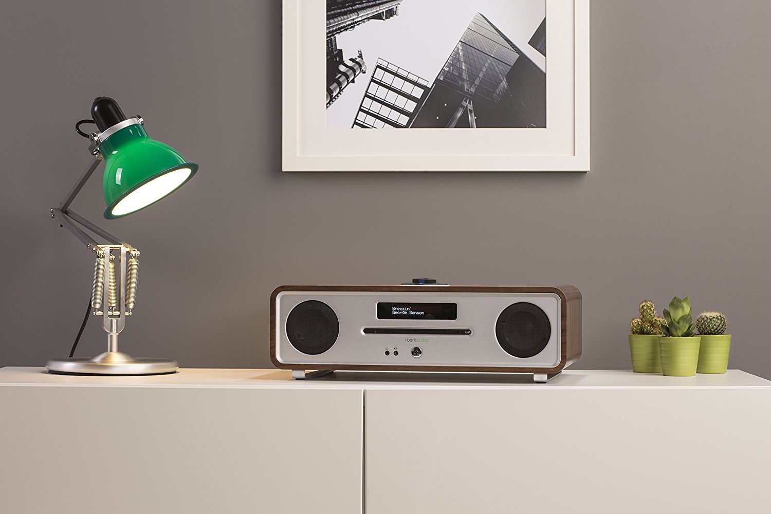 R audio. Ruark Audio r4mk3. Ruark r4 mk3. Ruark Audio r4 mk3 Walnut. Музыкальный центр Ruark Audio r4mk3 Soft White Lacquer.