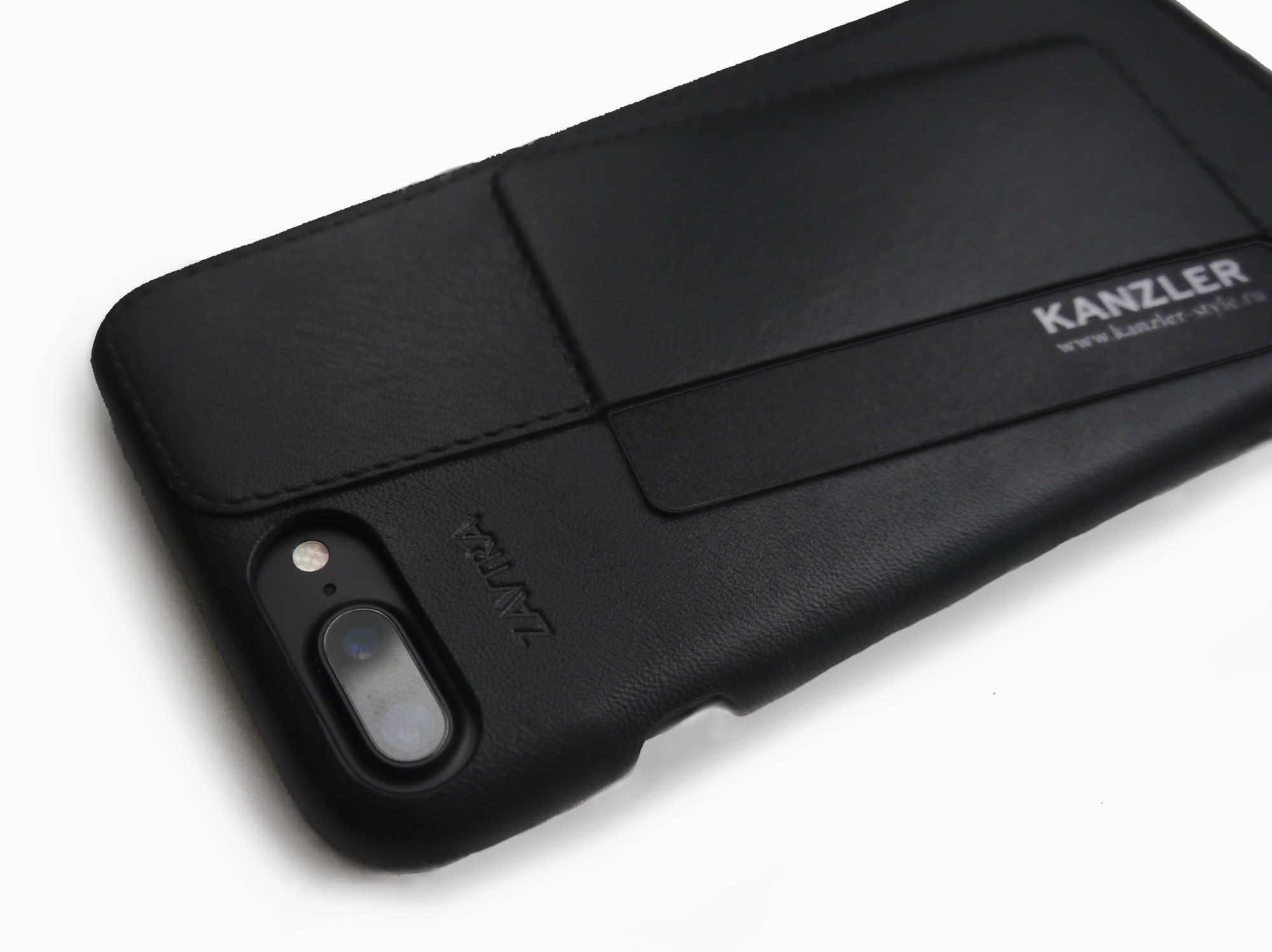 Купить zavtra Pocket Case - чехол для iPhone 7 Plus (Black) 885174 в Москве  в каталоге чехлов-накладок для смартфонов с доставкой. Характеристики, цены  в интернет-магазине iCover.