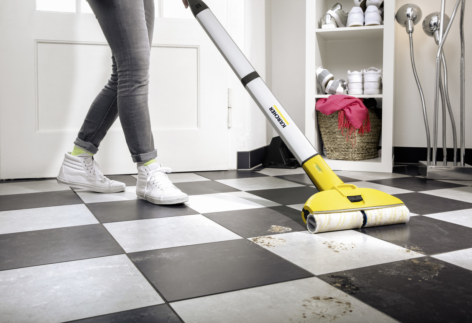 Электрошвабра Karcher EWM 2 (1.056-300.0) купить в интернет-магазине icover