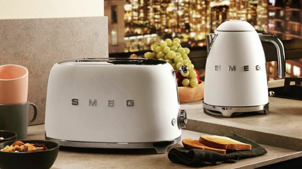 Тостер Smeg (TSF01WHMEU) на 2 ломтика (White Matte) купить в интернет-магазине icover