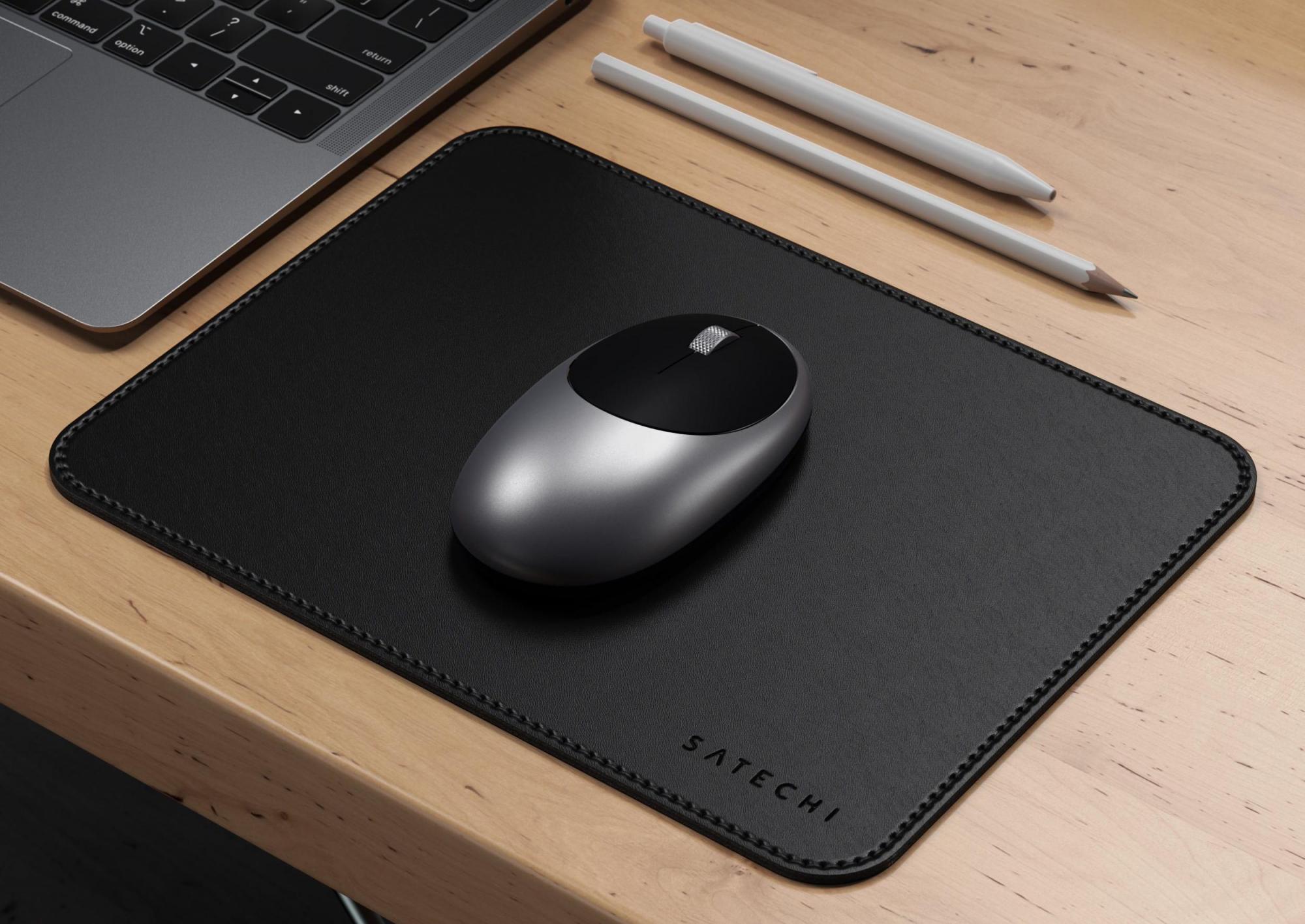 leather mouse mat