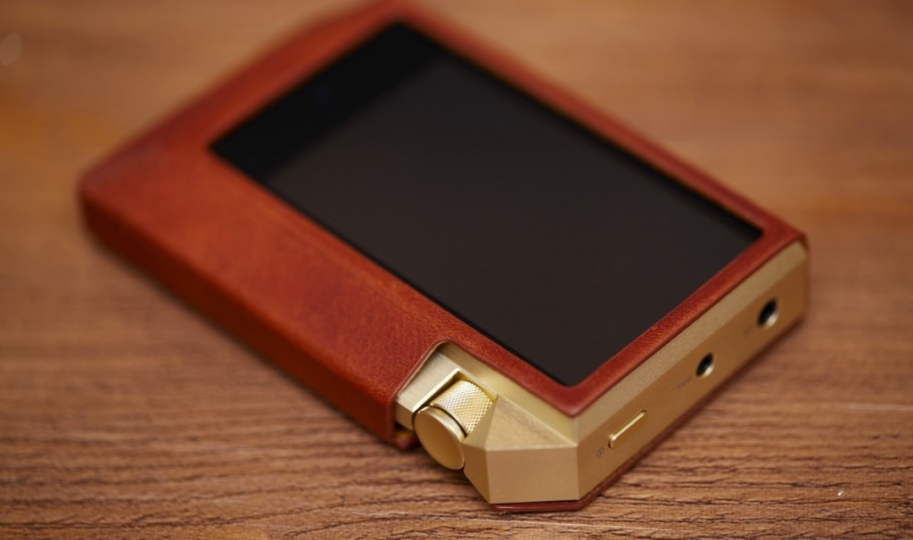 Astell&Kern AK240 256Gb - цифровой плеер (Gold) купить в интернет-магазине icover