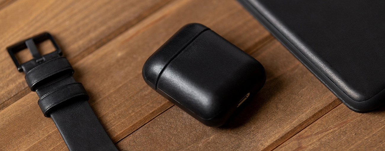 Чехол Nomad Rugged (NM72110000) для AirPods (Black) купить в интернет-магазине icover