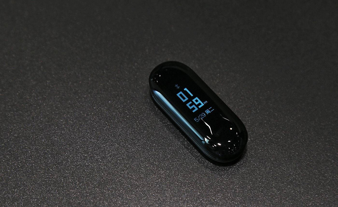 Фитнес-браслет Xiaomi Mi Band 3 (Black) купить в интернет-магазине icover