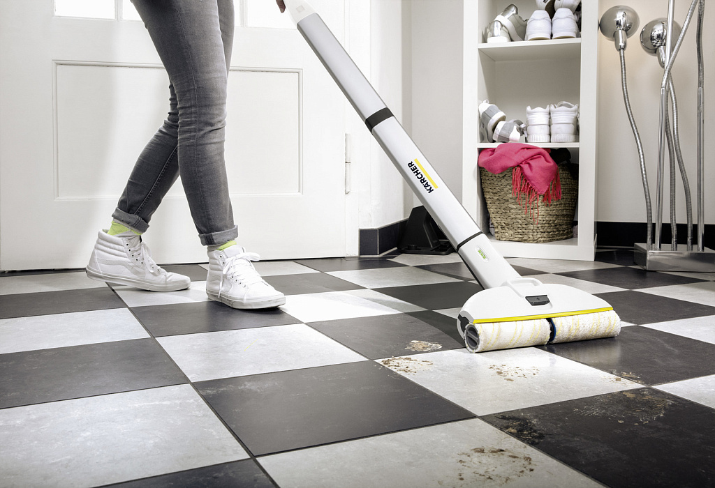 Электрошвабра Karcher EWM 2 (1.056-310.0) купить в интернет-магазине icover