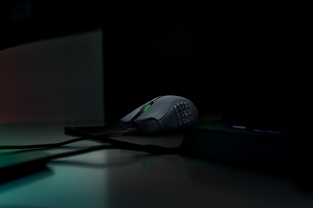 Игровая мышь Razer Naga Trinity (RZ01-02410100-R3M1) купить в интернет-магазине icover